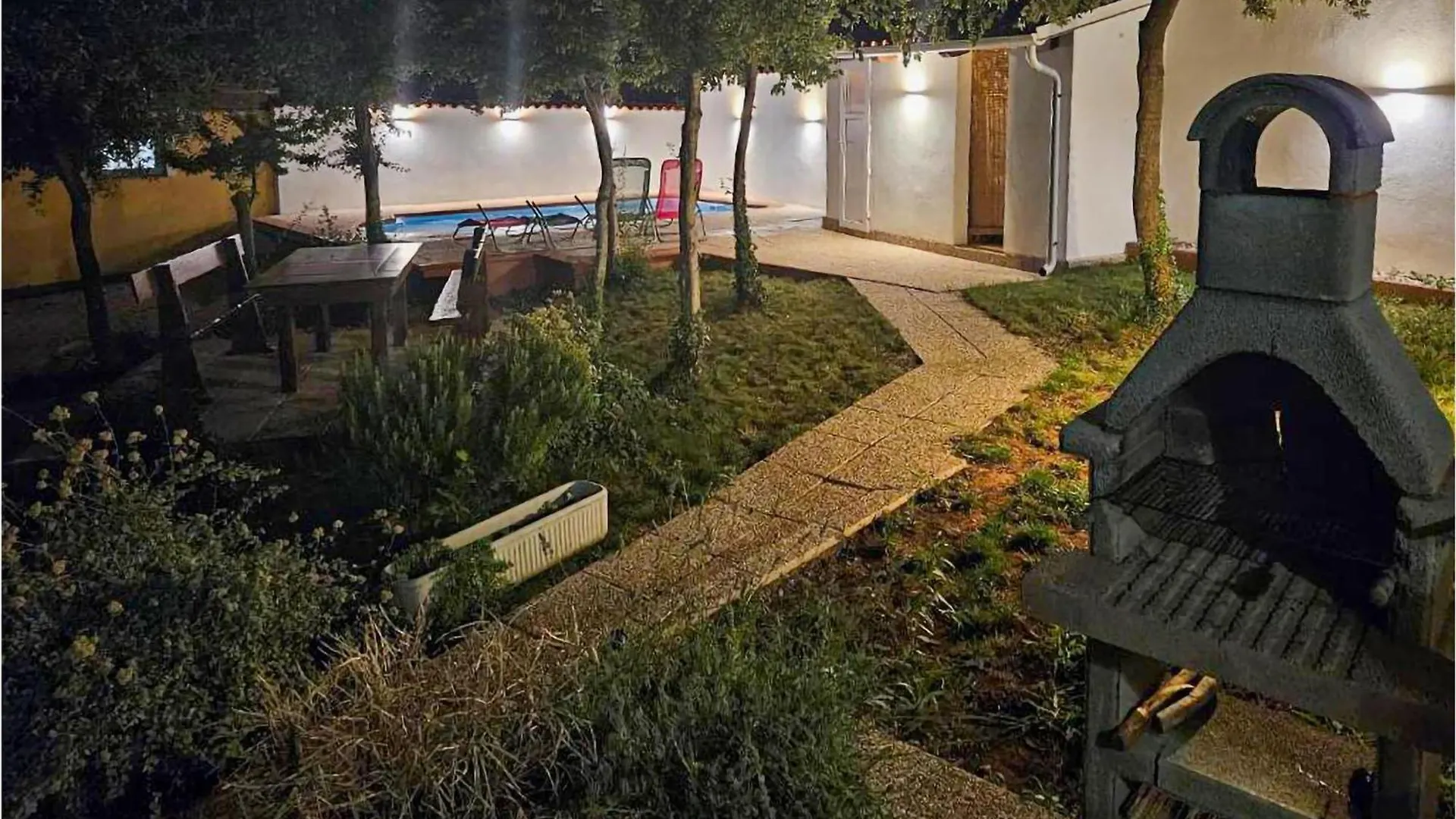 度假居 Awesome Home In Pavicini With Sauna 克罗地亚